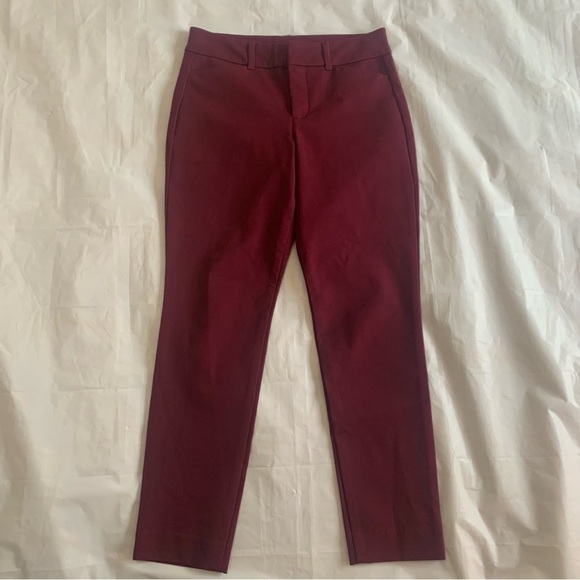✨ Elevate Elegance with Burgundy Hi-Rise Pixel Slim Pocket Pants! ✨ - Picture 1 of 6